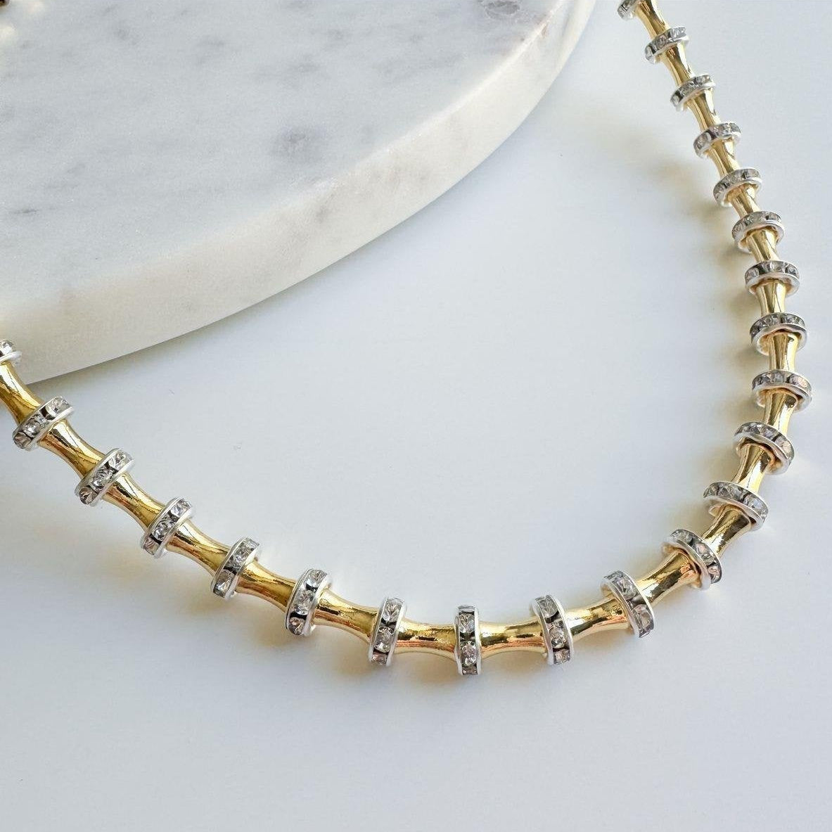 Gold Detaylı Kolye