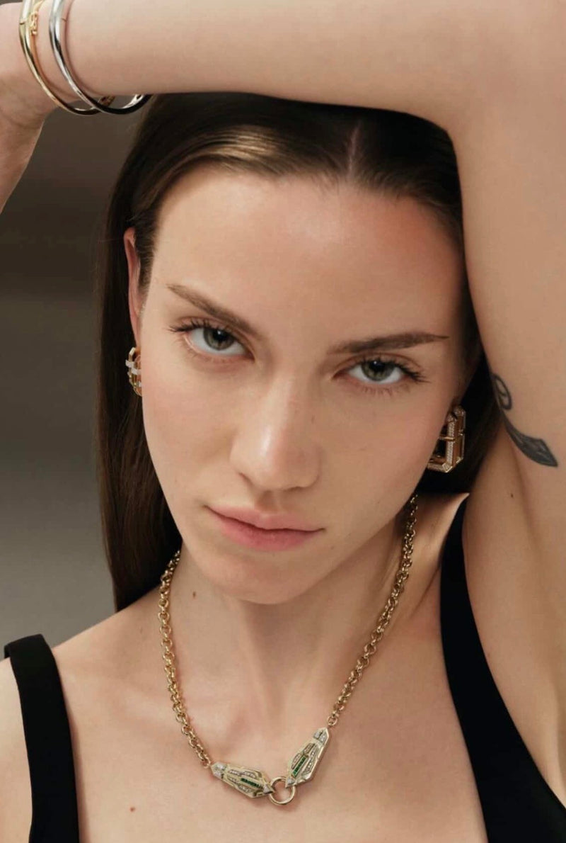 Meşhur Leyla Kolyesi Alternate